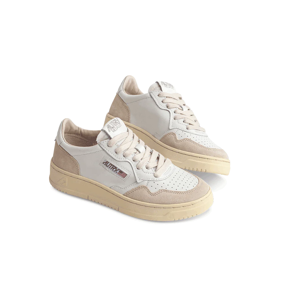 Autry - Baskets 01 Low Wom - Beige – Image 3